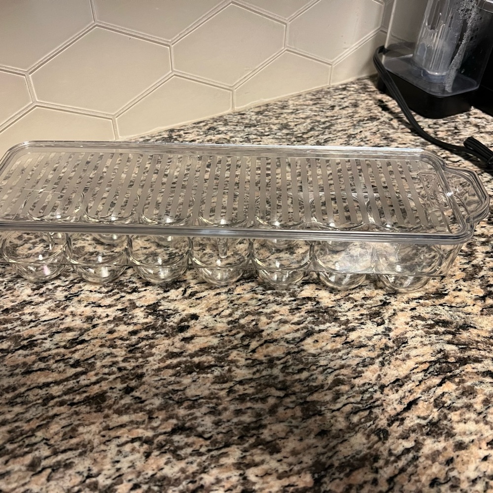Egg holder
